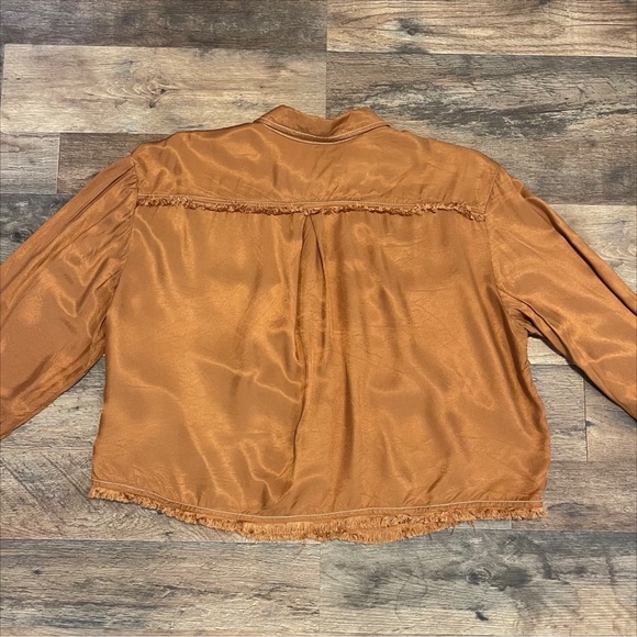 Anthropologie | Copper Bronze Metallic Look Cropped Raw Hem Button Down Shirt - Picture 4 of 9